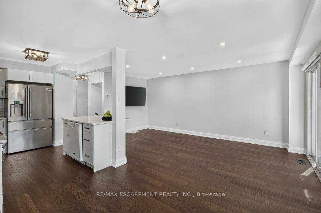 5005 Pinedale Avenue • #57 • Burlington, ON photo 20