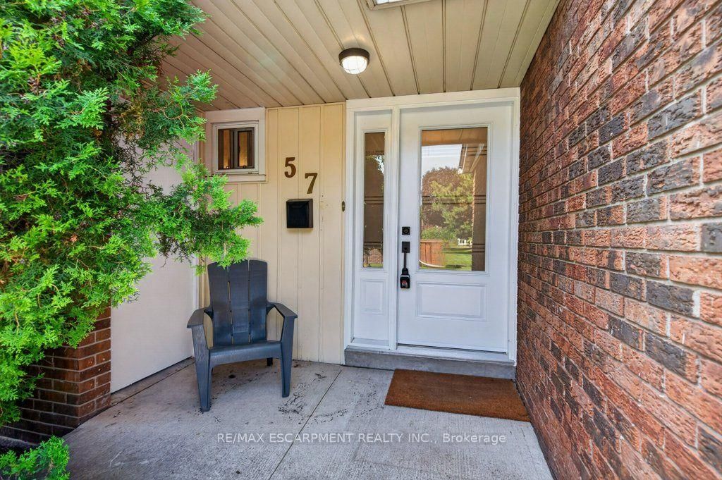 5005 Pinedale Avenue • #57 • Burlington, ON photo 6