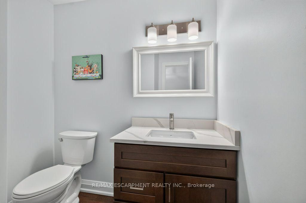 5005 Pinedale Avenue • #57 • Burlington, ON photo 8