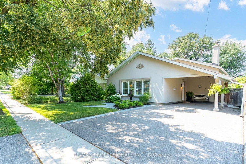 48 Genthorn Avenue