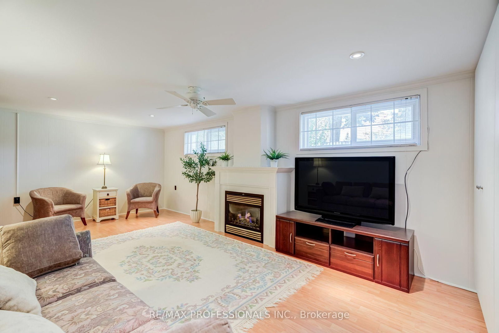 48 Genthorn Avenue • Toronto, ON photo 38