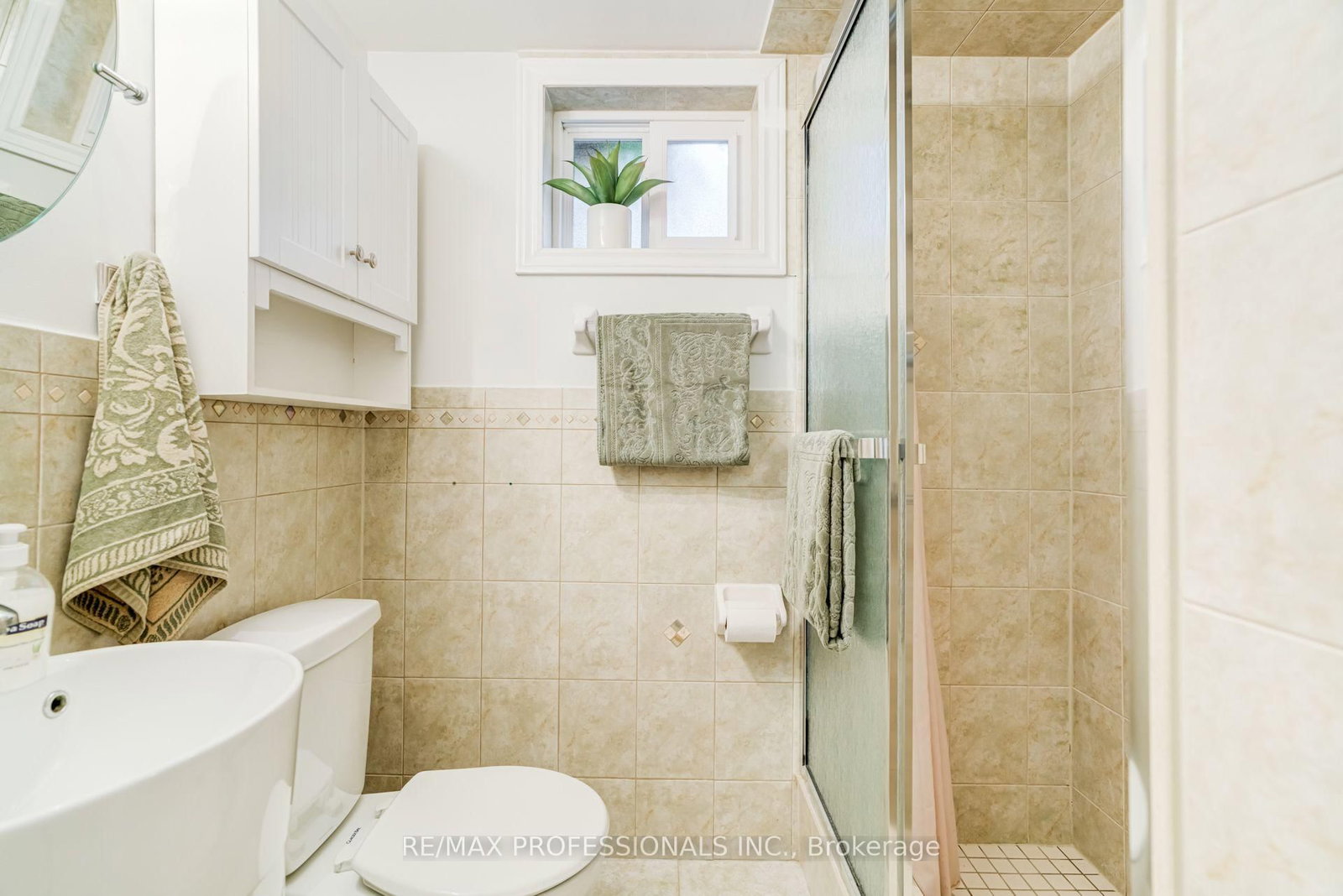 48 Genthorn Avenue • Toronto, ON photo 39