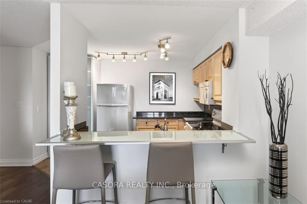 1276 Maple Crossing Boulevard • #903 • Burlington, ON photo 17