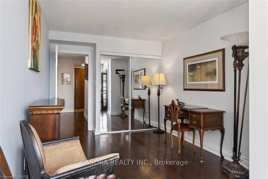 1276 Maple Crossing Boulevard • #903 • Burlington, ON photo 25