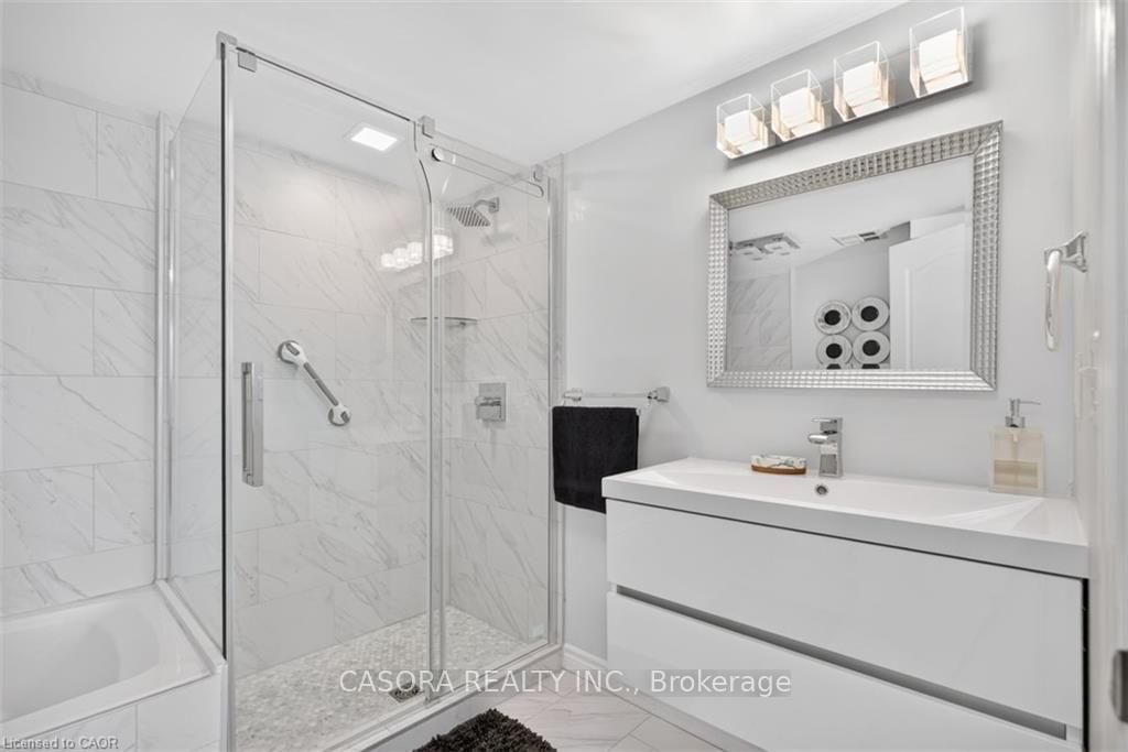 1276 Maple Crossing Boulevard • #903 • Burlington, ON photo 31