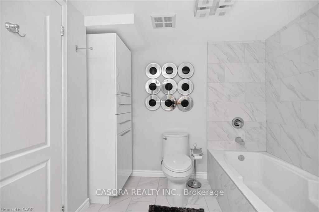 1276 Maple Crossing Boulevard • #903 • Burlington, ON photo 32