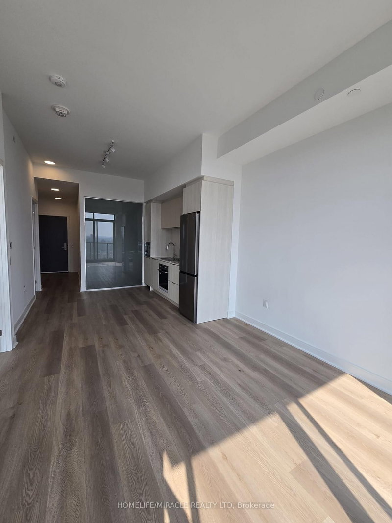 1715 - 86 Dundas Street E