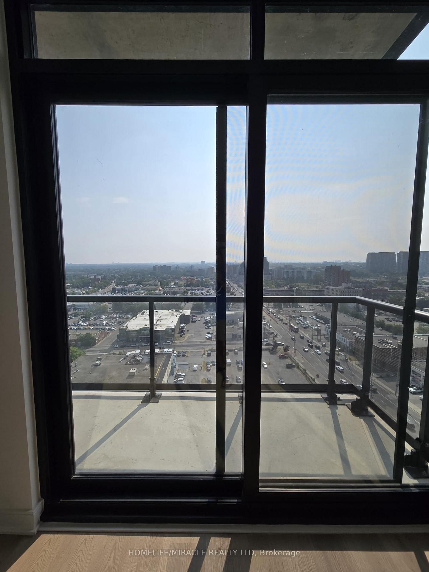 1715-86 Dundas St, Mississauga, view 5