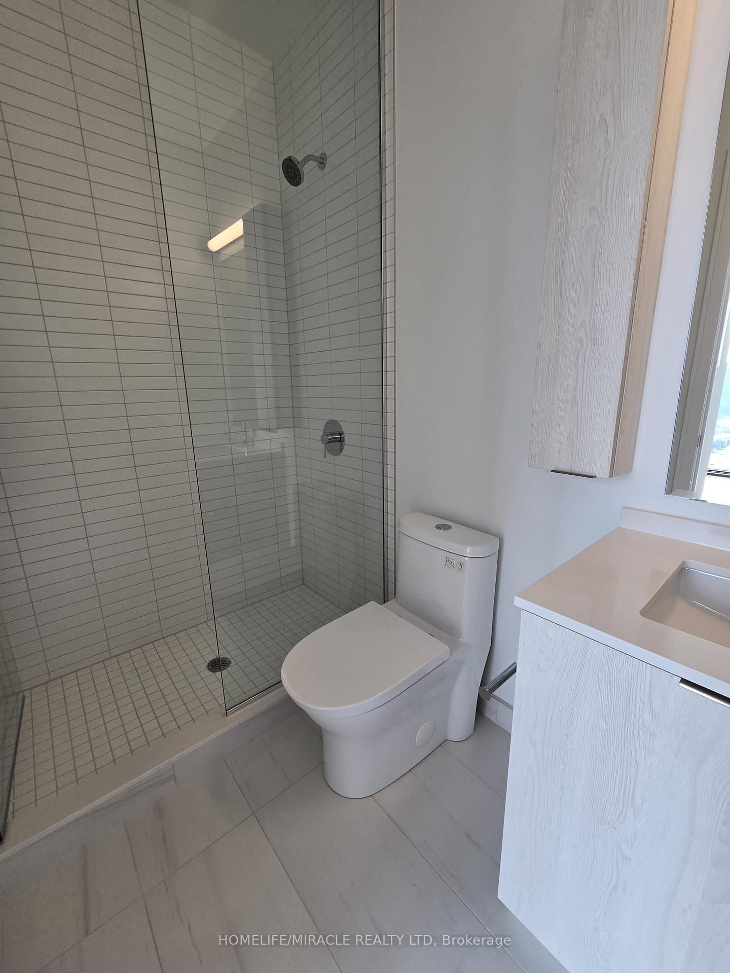 1715-86 Dundas St, Mississauga, view 7