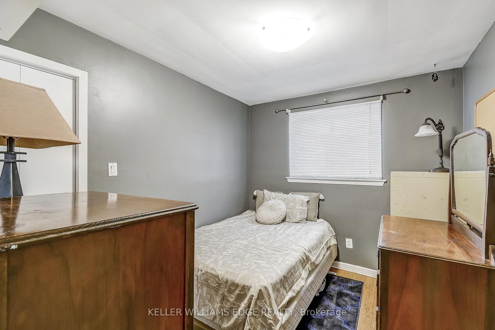 2145 Sandringham Drive • Burlington, ON photo 12