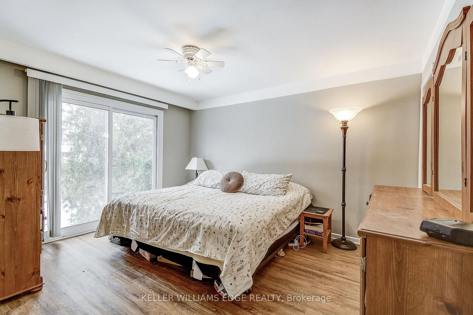 2145 Sandringham Drive • Burlington, ON photo 14
