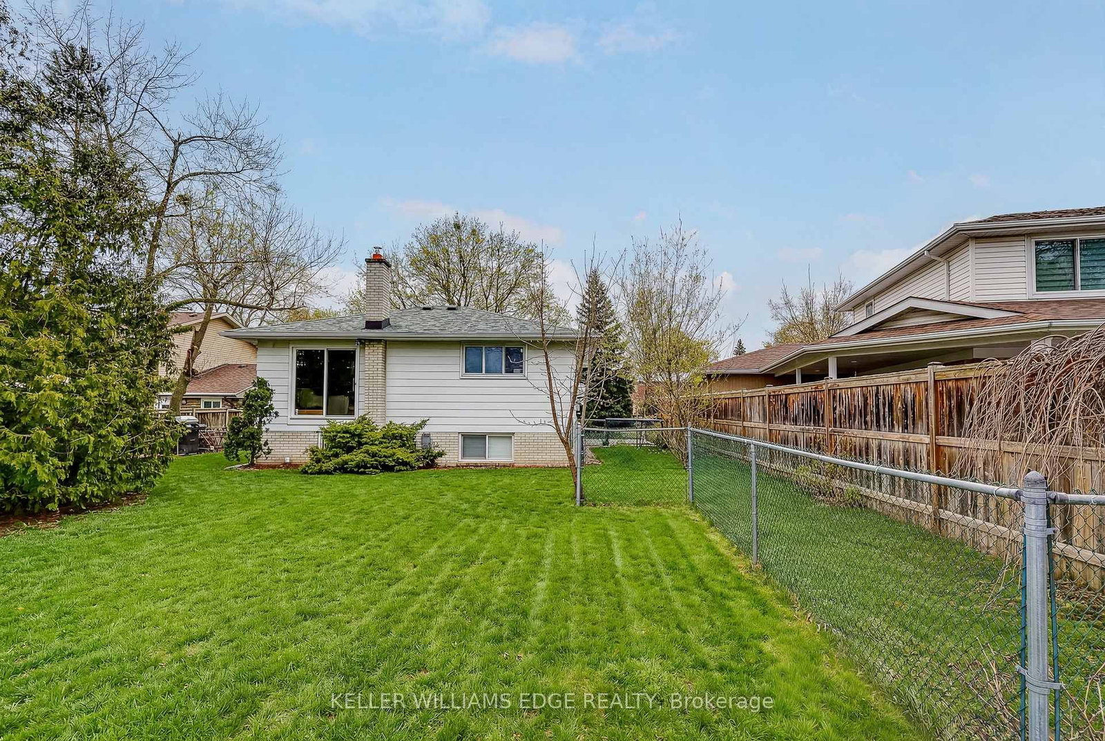 2145 Sandringham Drive • Burlington, ON photo 21
