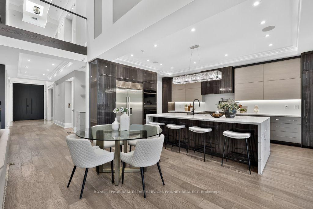 533 Carson Lane • Oakville, ON photo 12