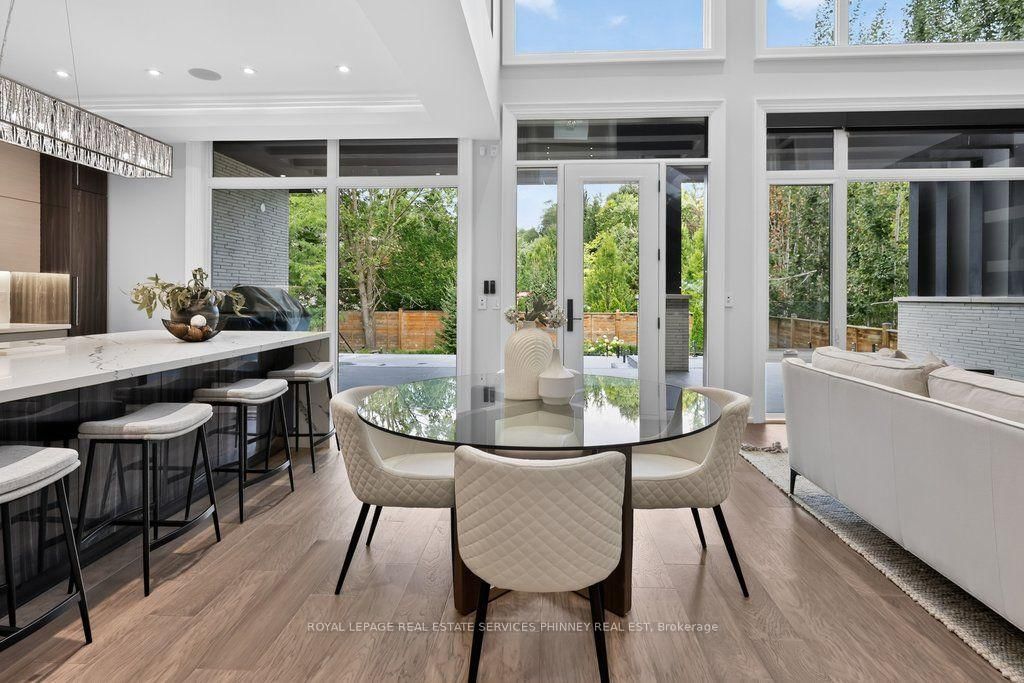 533 Carson Lane • Oakville, ON photo 13