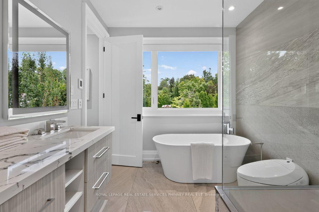 533 Carson Lane • Oakville, ON photo 33