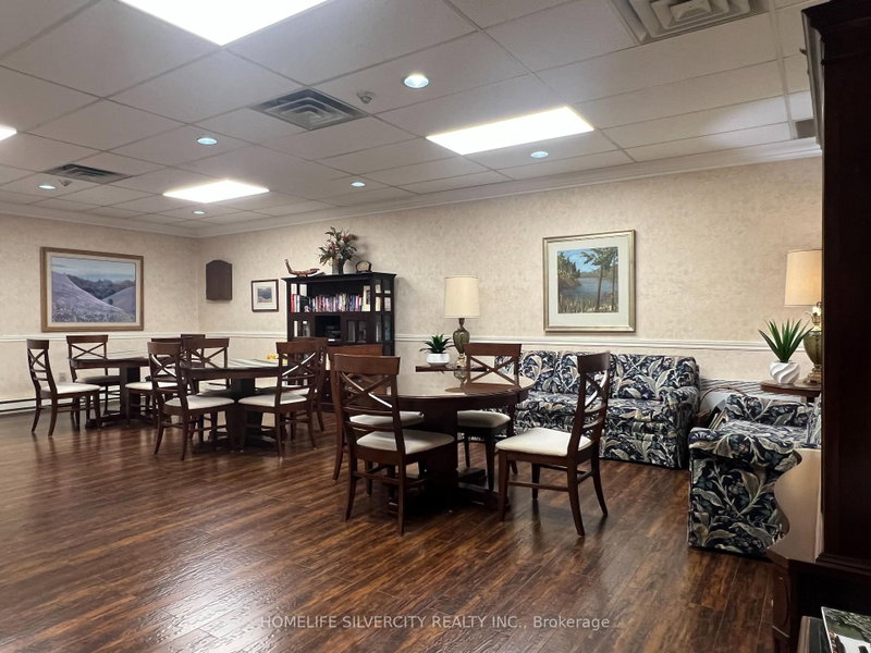 1002 - 58 Church Street E