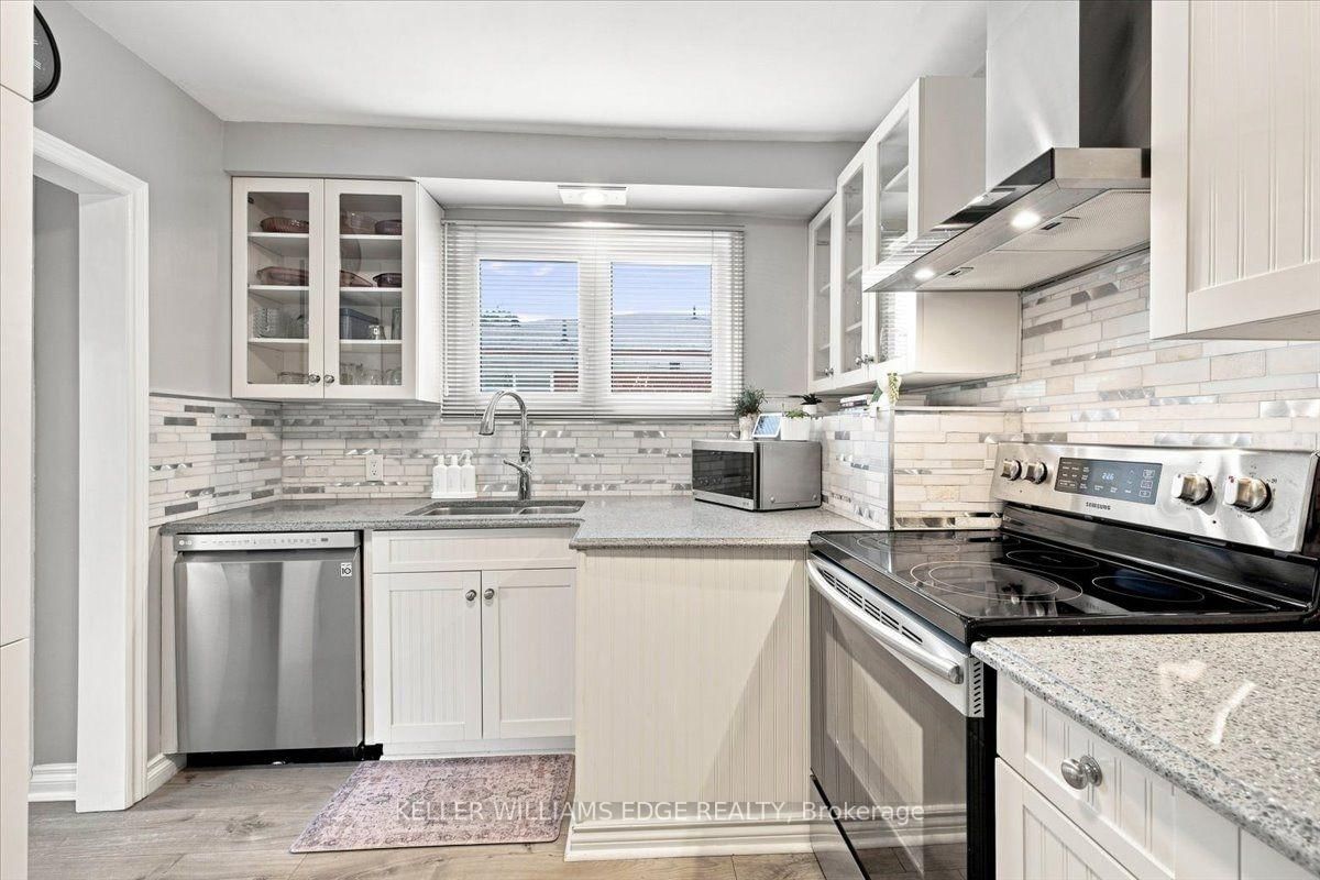 2407 Barclay Road • Burlington, ON photo 13