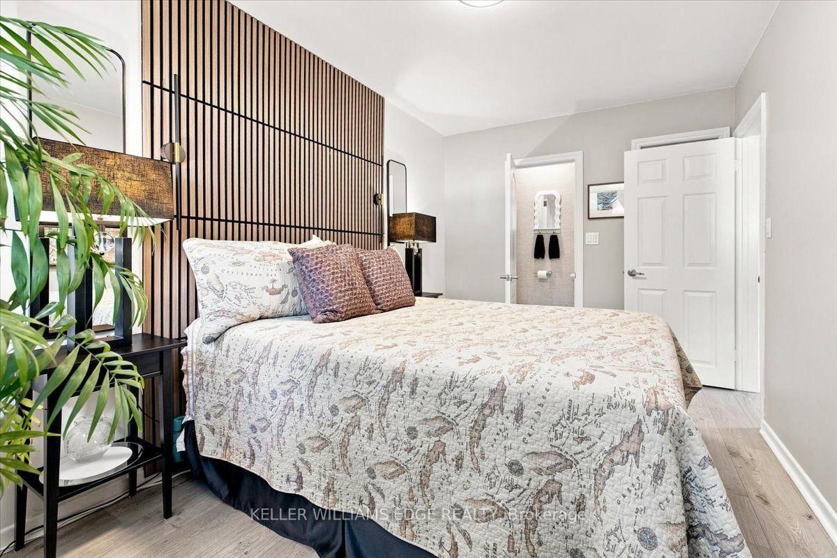 2407 Barclay Road • Burlington, ON photo 16