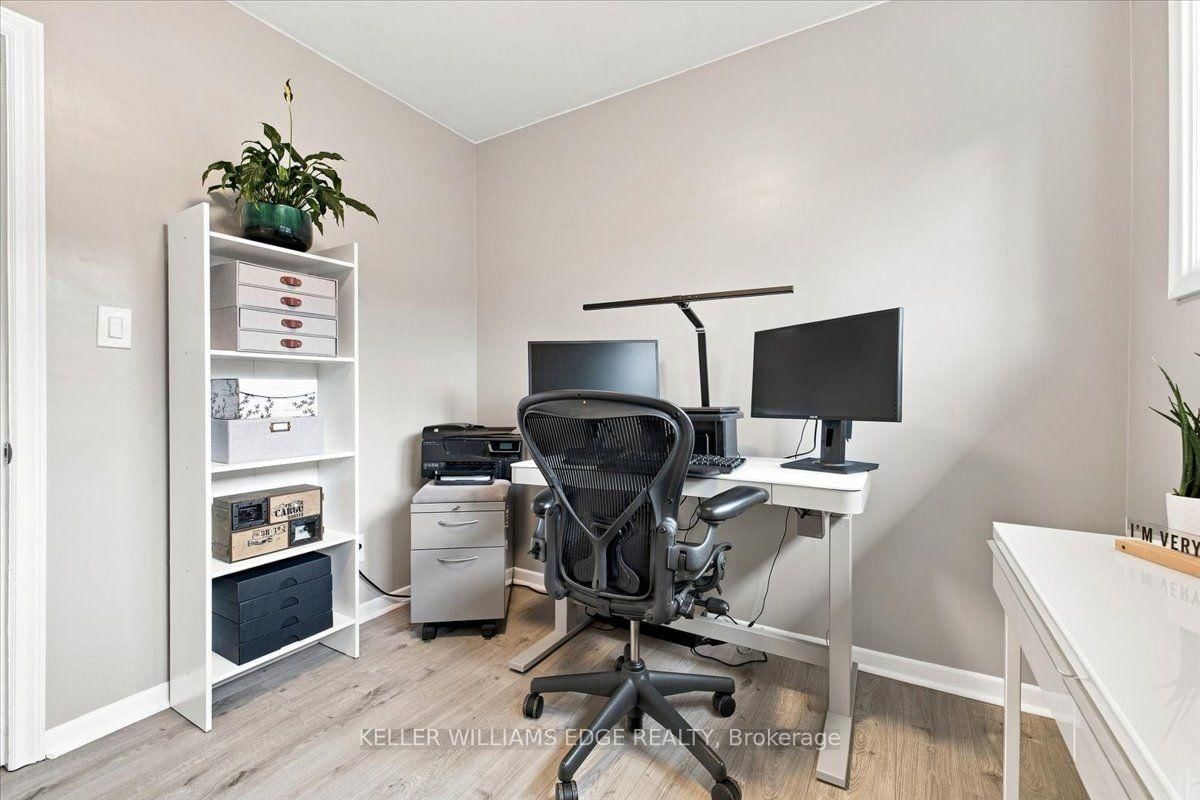 2407 Barclay Road • Burlington, ON photo 21