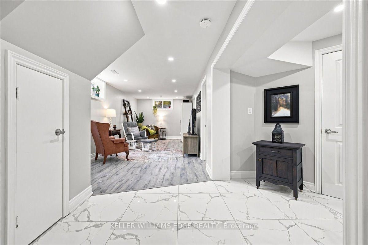 2407 Barclay Road • Burlington, ON photo 26