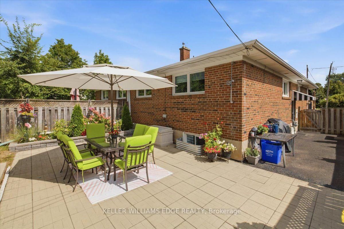 2407 Barclay Road • Burlington, ON photo 43