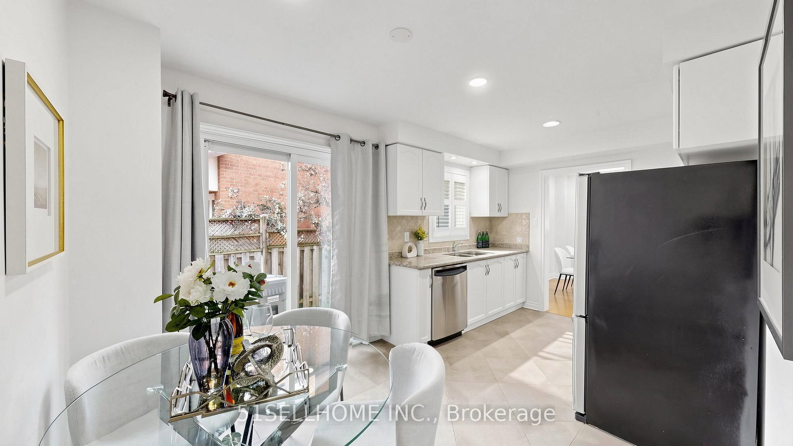 846 Savoy Cres, Mississauga, view 16