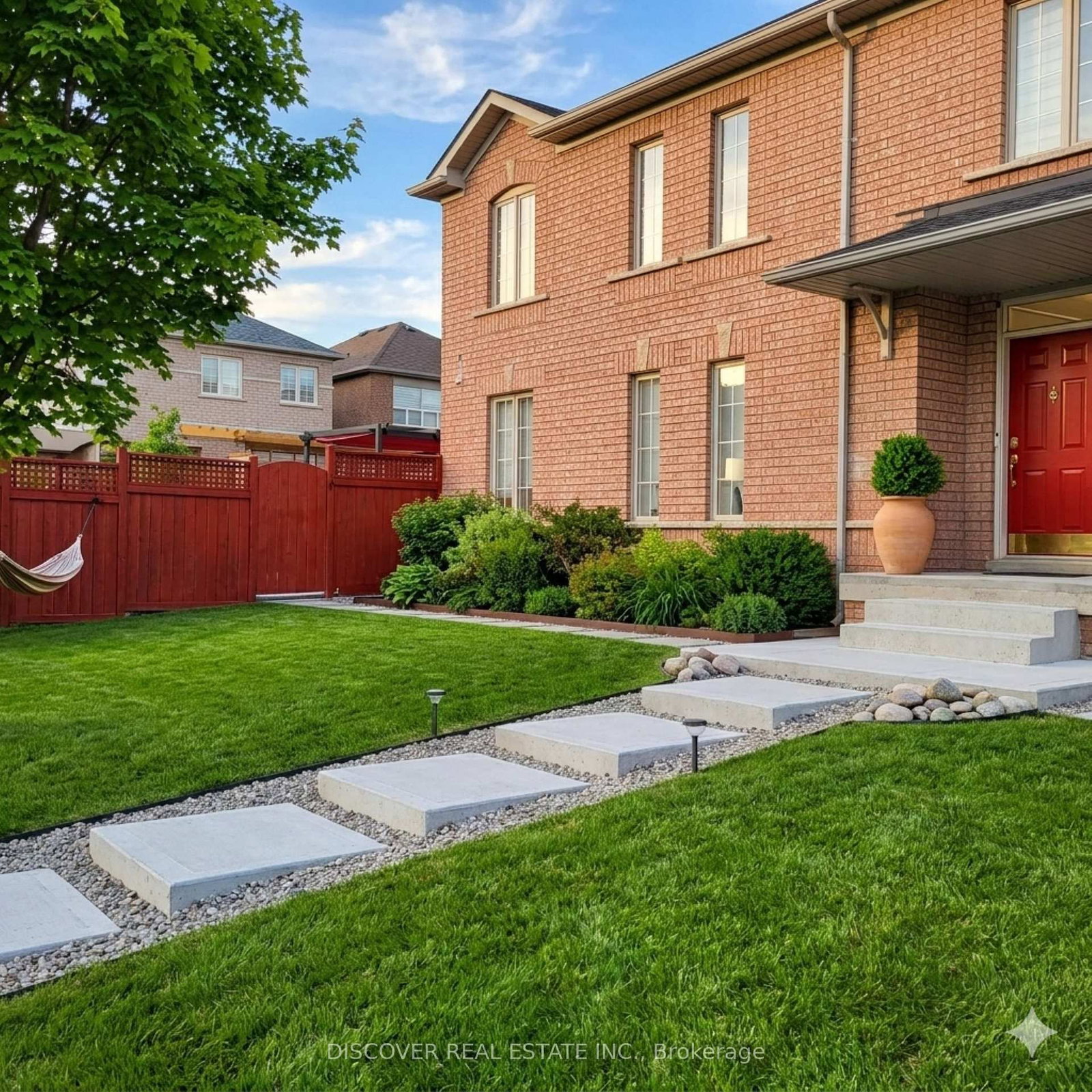 5806 Rainberry Dr, Mississauga, view 2