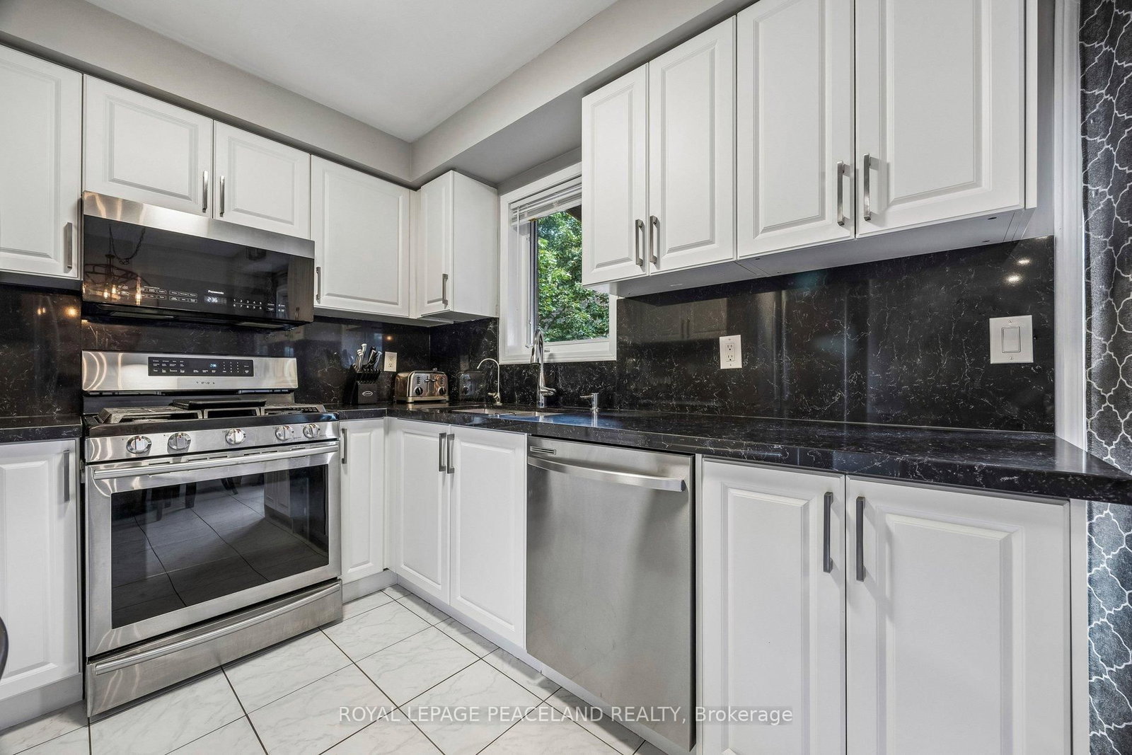 53 Senator Way • Caledon, ON photo 20