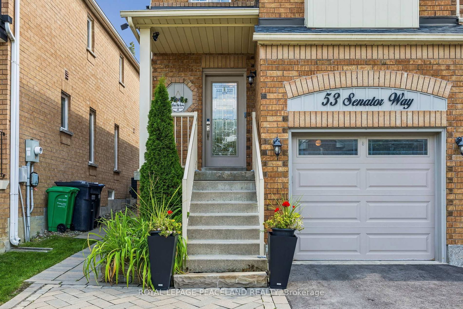 53 Senator Way • Caledon, ON photo 4