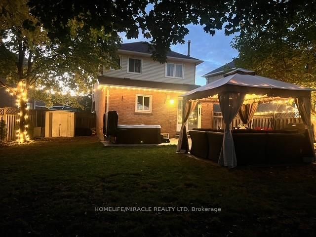 82 Ready Court • Brampton, ON photo 12