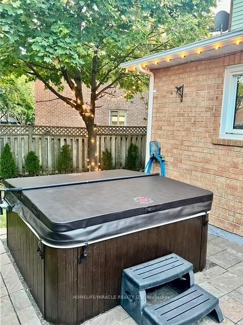 82 Ready Brampton,ON L6Y 4T4 — Photo 9