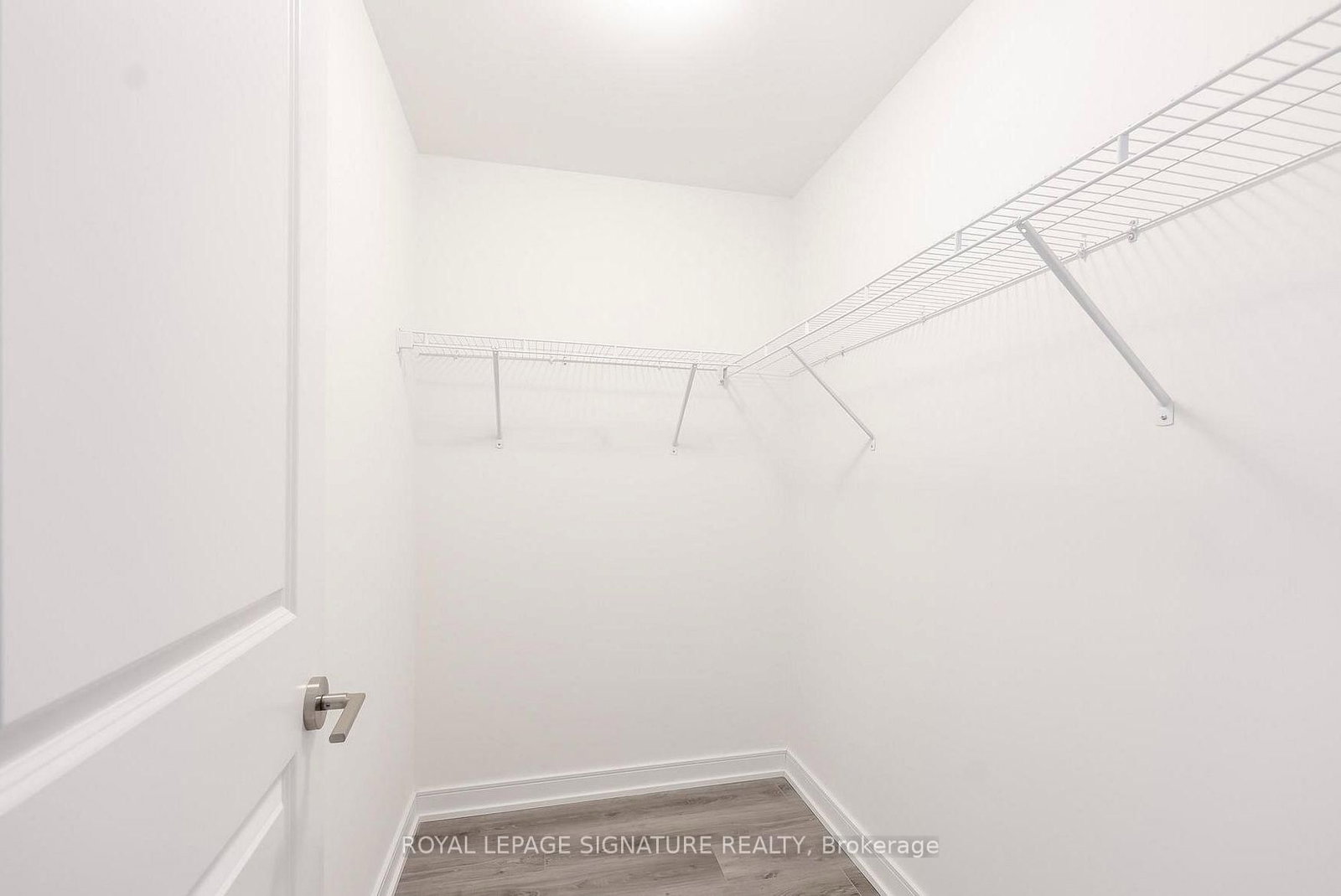 25 Neighbourhood Lane • #208 • Toronto, ON photo 9
