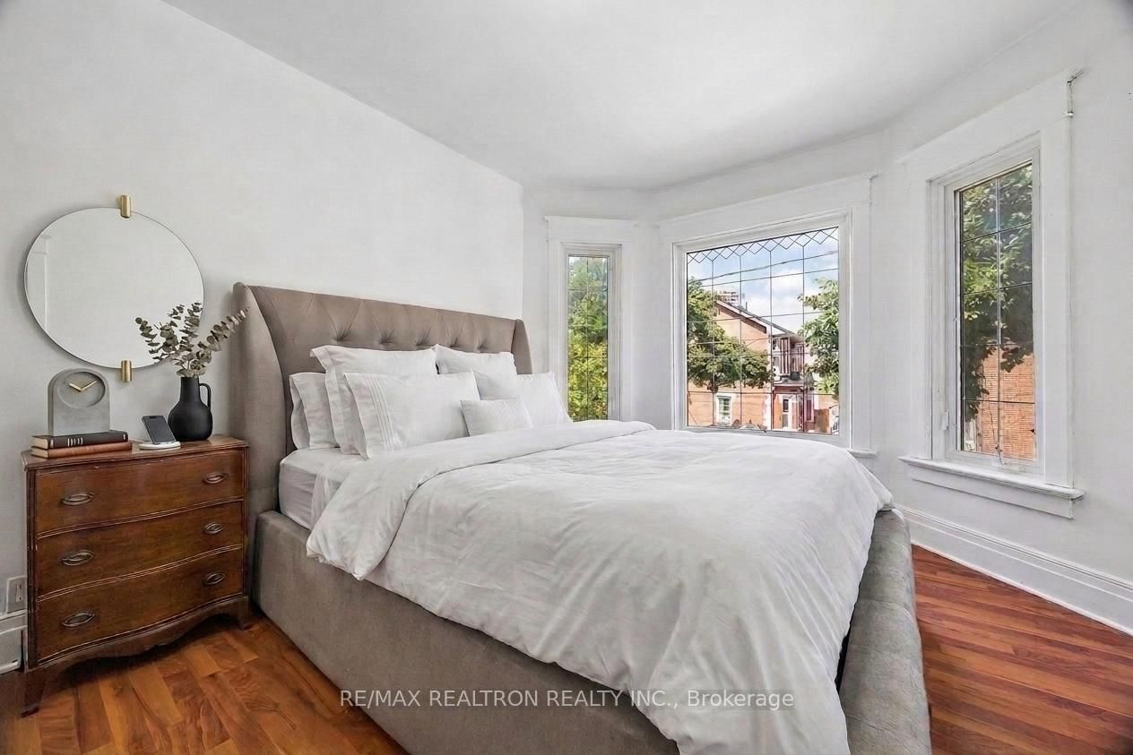 7 Sykes Avenue • Toronto, ON photo 12