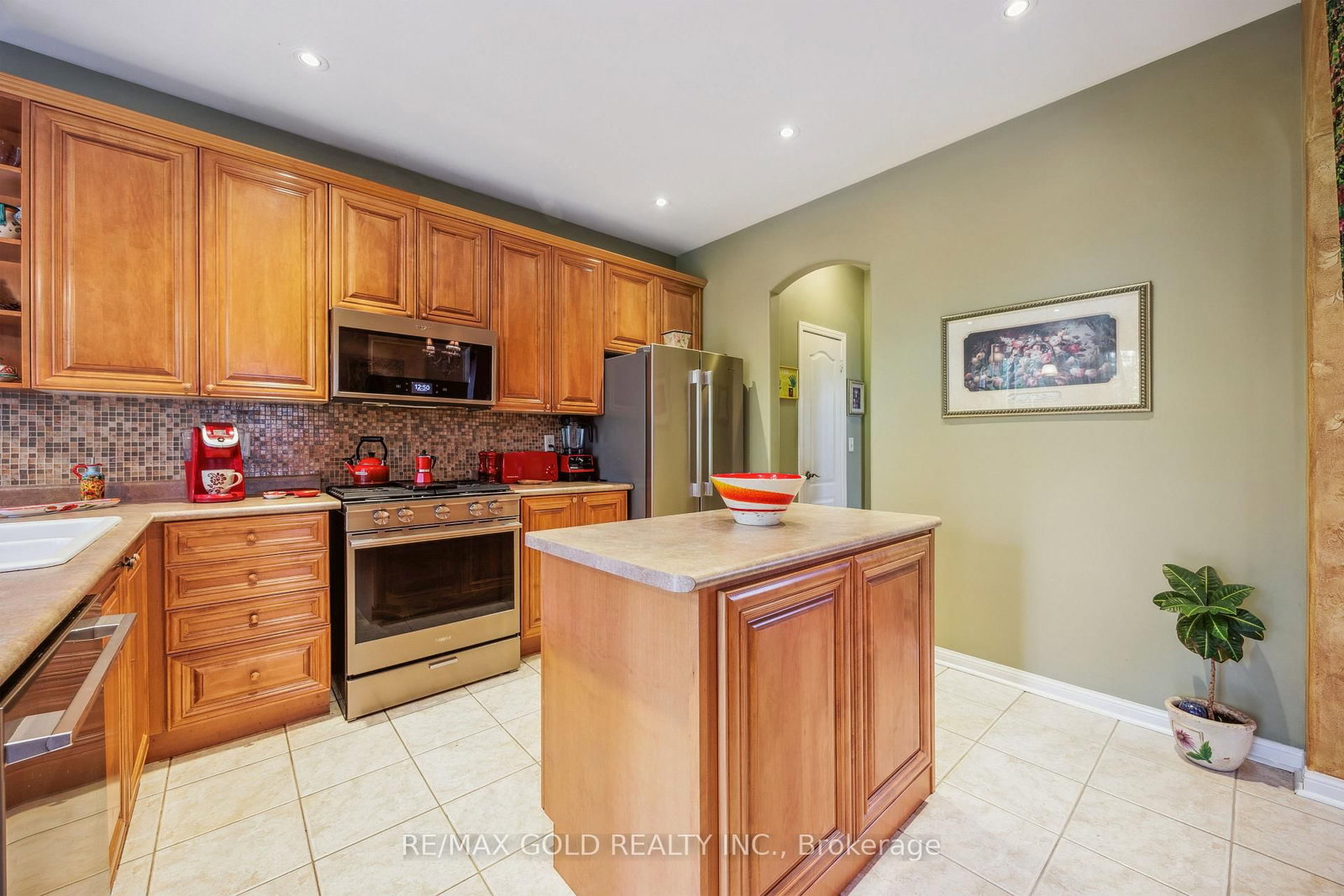 40 Maldives Crescent • Brampton, ON photo 12