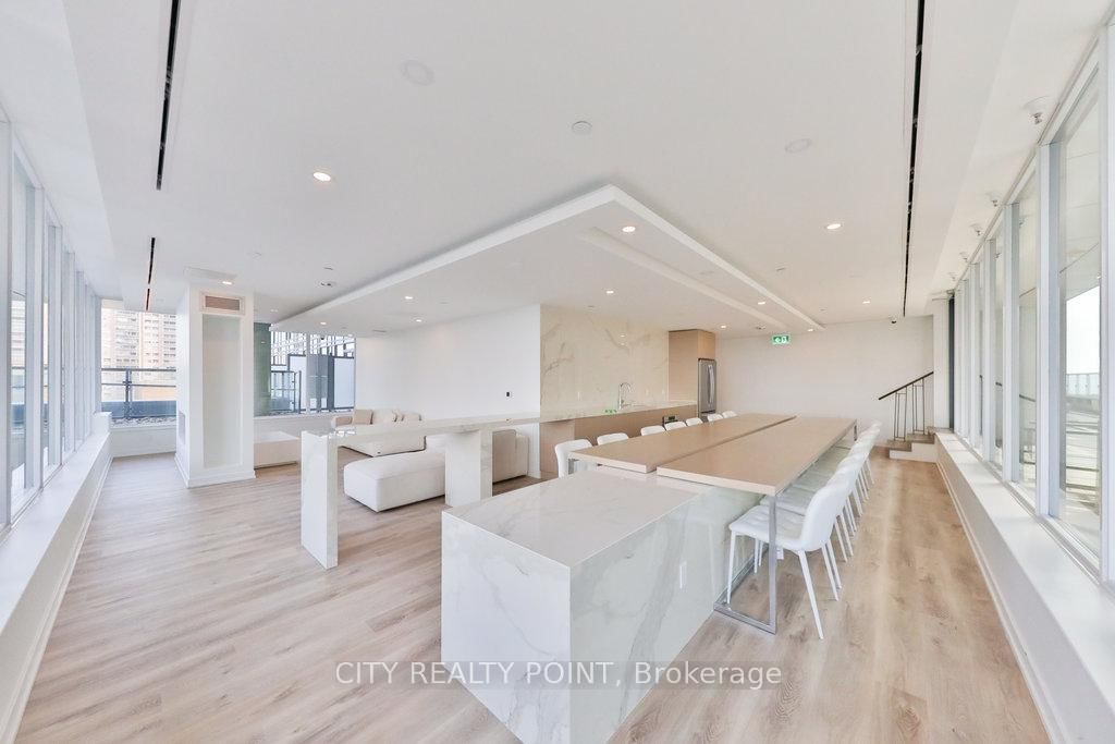 370 Martha Street • #2204 • Burlington, ON photo 37