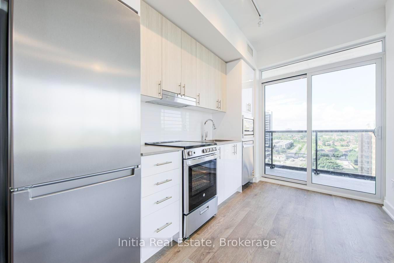 808-5105 Hurontario St, Mississauga, view 21