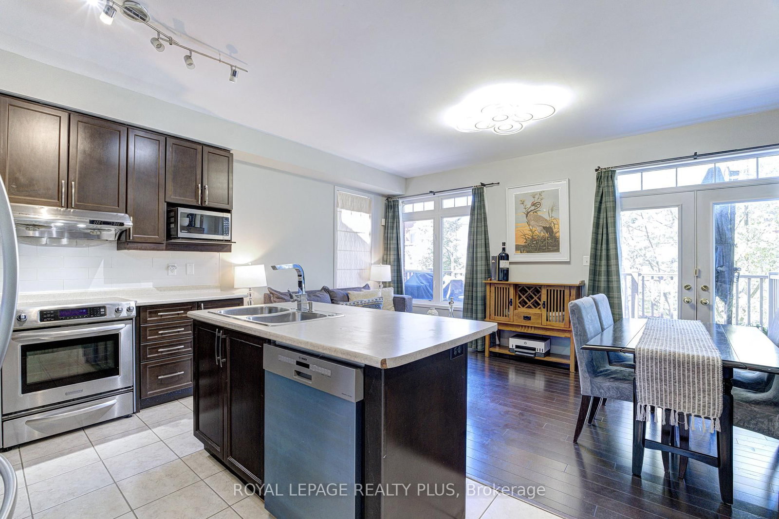 5750 Tosca Drive • #1 • Mississauga, ON photo 10