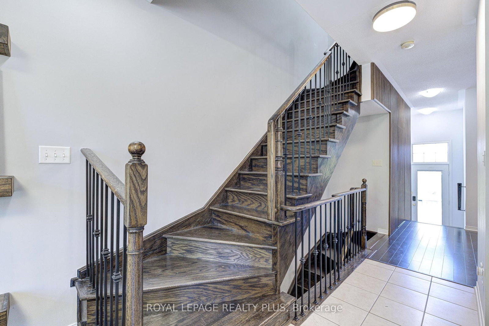 5750 Tosca Drive • #1 • Mississauga, ON photo 23
