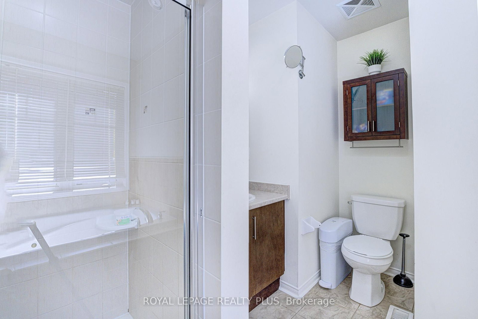 5750 Tosca Drive • #1 • Mississauga, ON photo 34