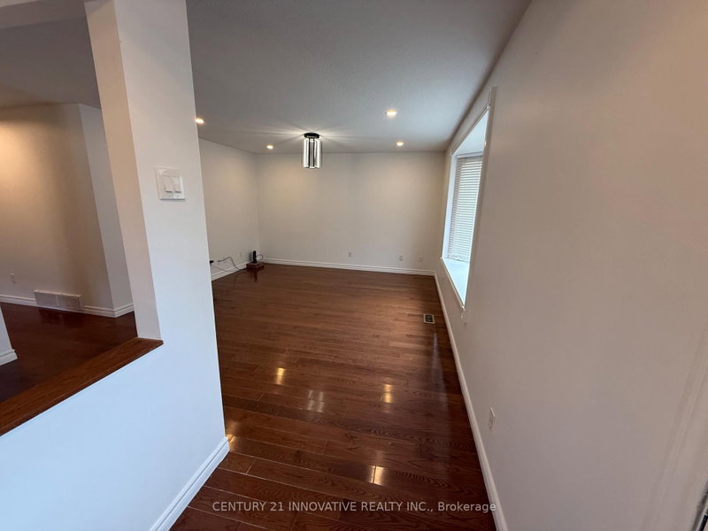 Upper - 541 Chamberlain Road
