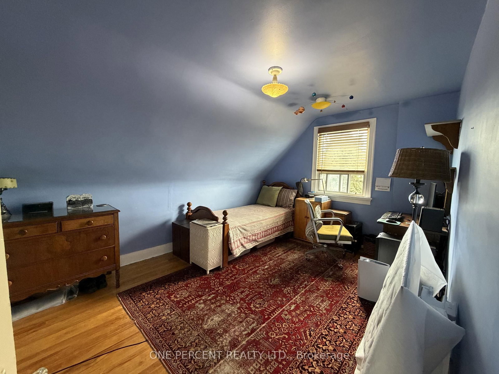 112 Yore Road • Toronto, ON photo 10
