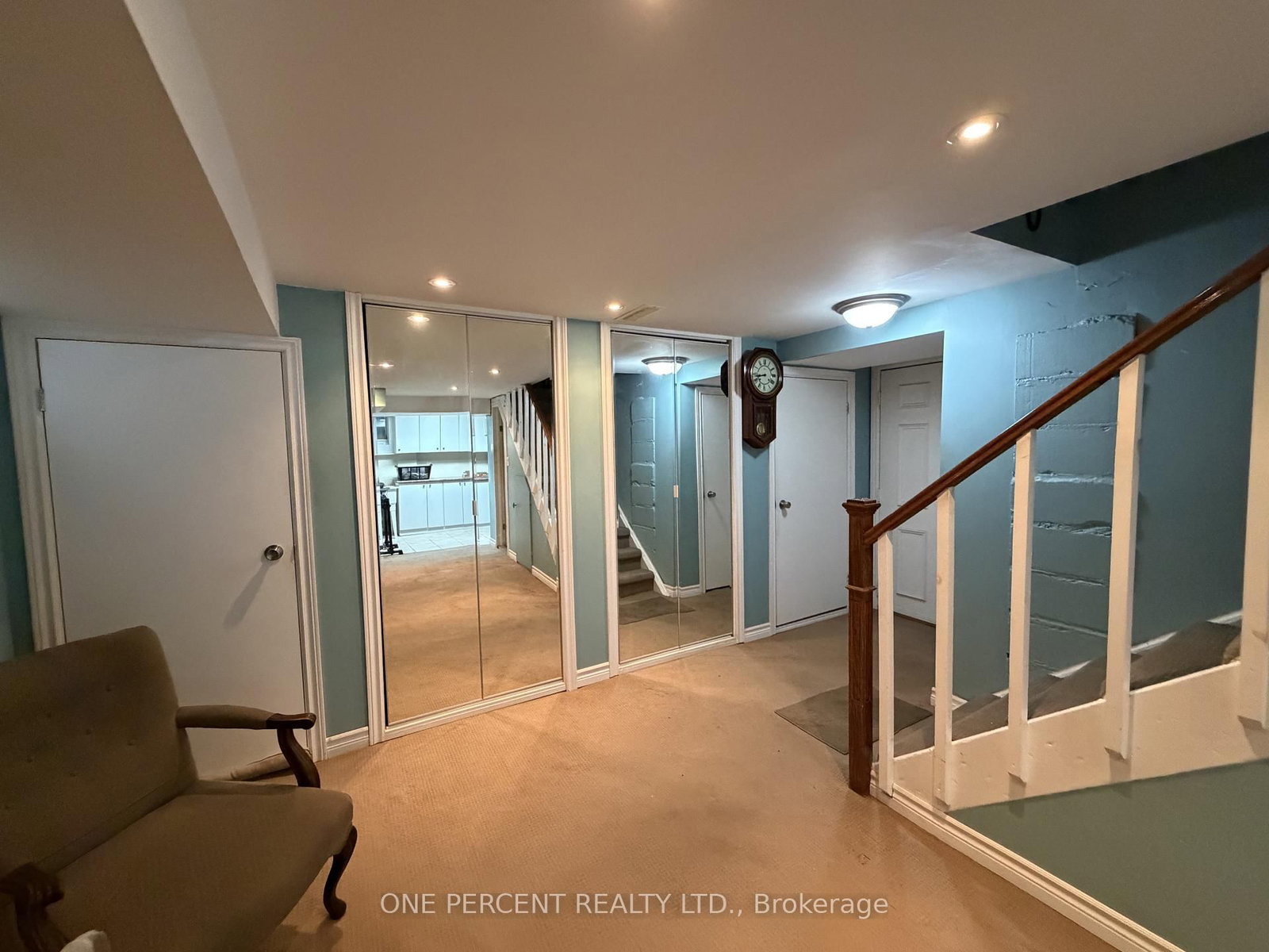 112 Yore Road • Toronto, ON photo 12