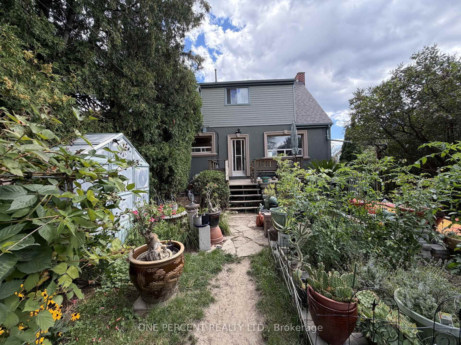 112 Yore Road • Toronto, ON photo 19