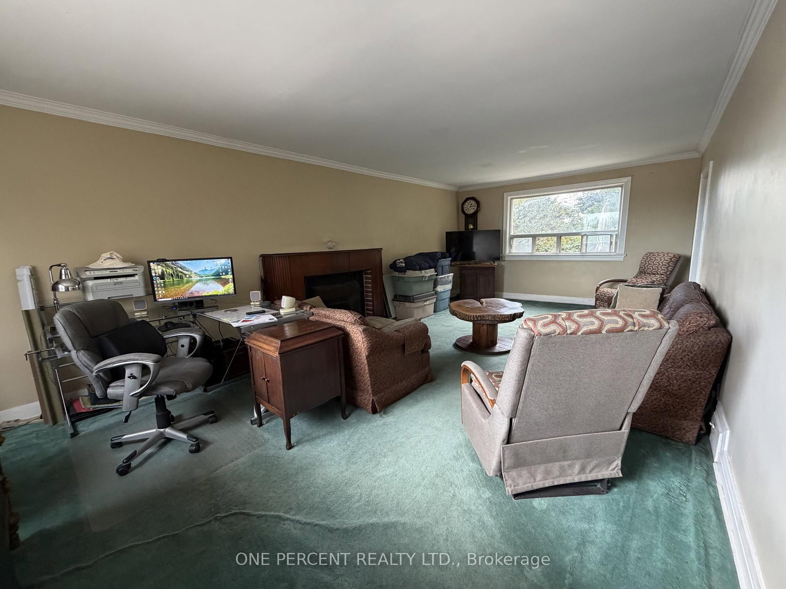 112 Yore Road • Toronto, ON photo 5