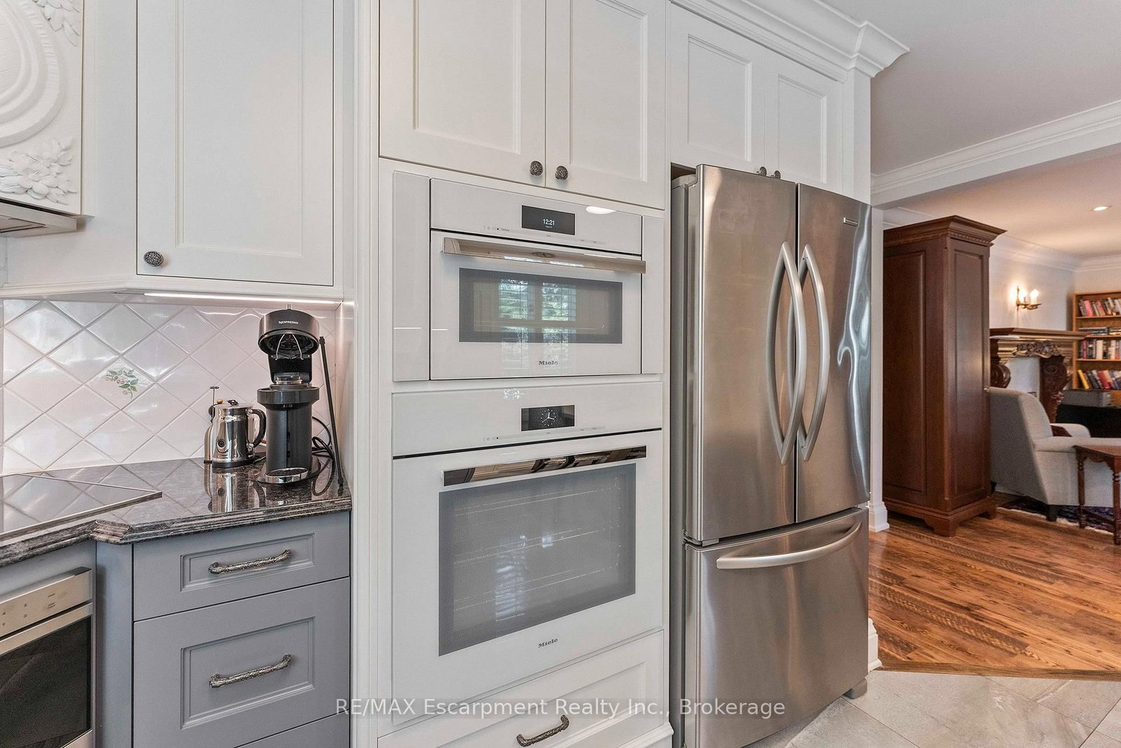 380 Watson Avenue • Oakville, ON photo 11