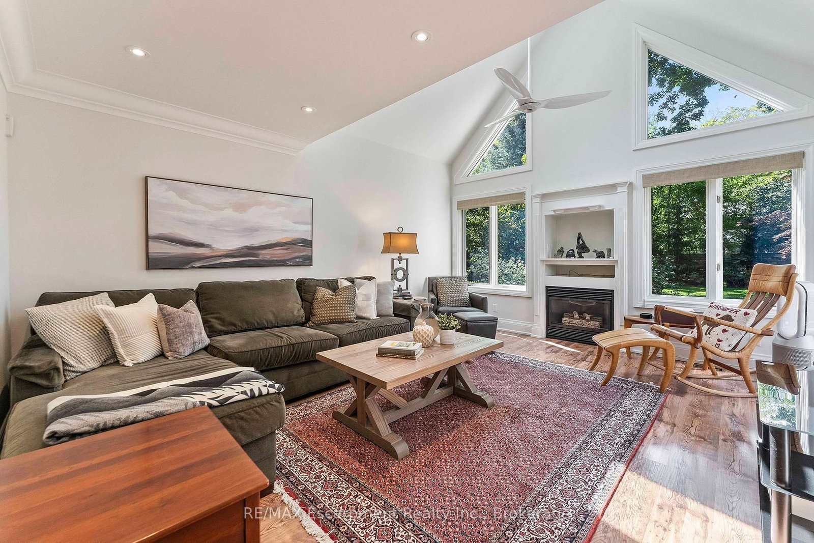380 Watson Avenue • Oakville, ON photo 16