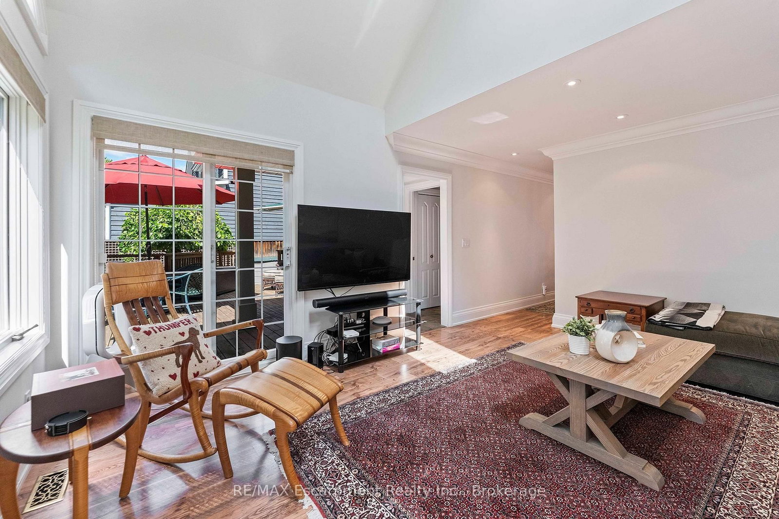 380 Watson Avenue • Oakville, ON photo 19