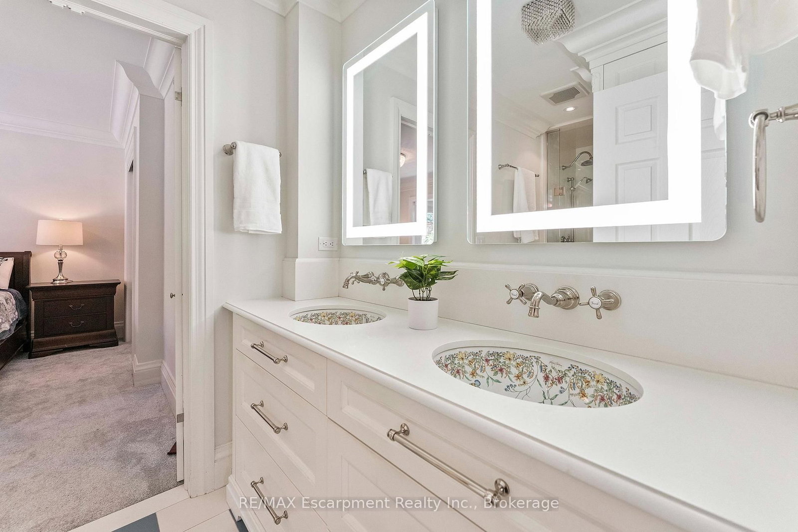 380 Watson Avenue • Oakville, ON photo 24