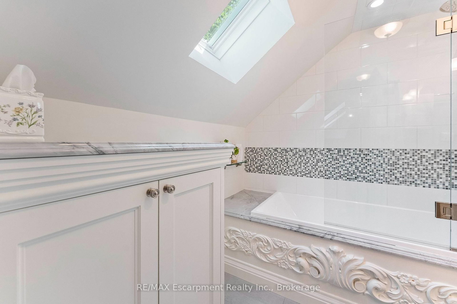 380 Watson Avenue • Oakville, ON photo 33