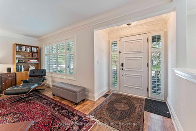 380 Watson Avenue • Oakville, ON photo 4
